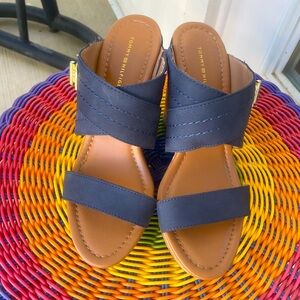 ⚓️ TOMMY HILIFIGER NAVY SANDAL WEDGES ⚓️